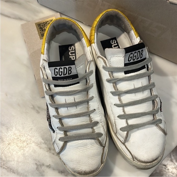 Authentic Golden Goose Sneakers 35 - Picture 3 of 6